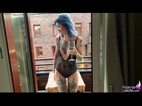 ❤️ Հսկայական աղջիկ, որը ծծում է ծոցը և կրքոտ ծծում բաց երկնքի տակ ️ Տնական պոռնո hy.pornohammer.ru%-ով ❤